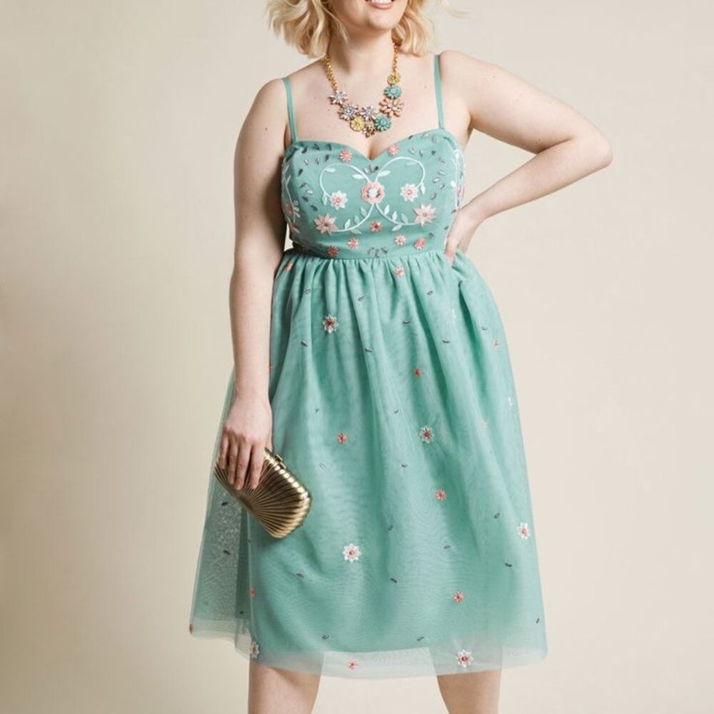 Modcloth Seafoam Green Floral Midi Dress